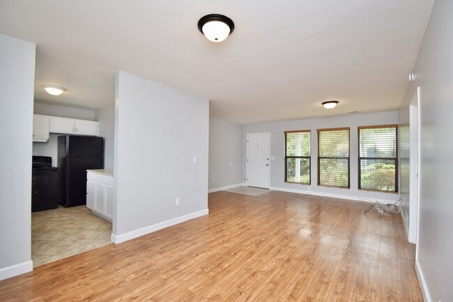 Building Photo - 758 Cincinnati-Batavia Pike