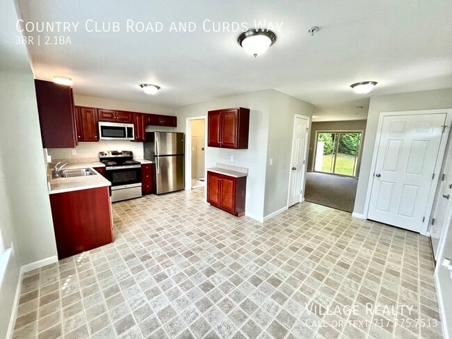 Building Photo - 703 Country Club Rd