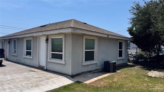 Primary Photo - 17 N Pablo St