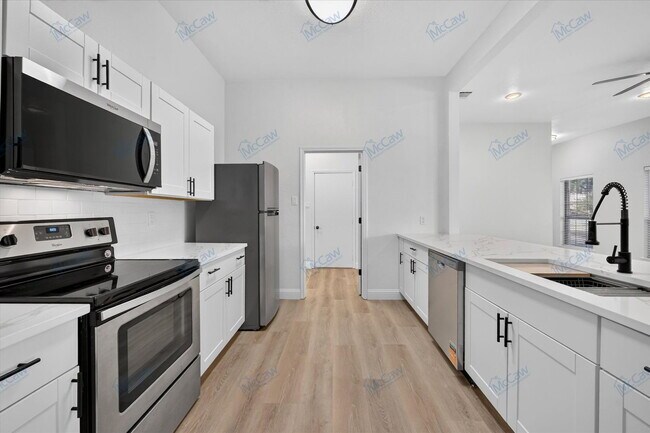 Building Photo - 1248 W Hudgins St