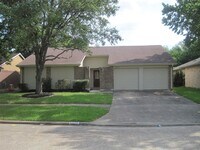 Building Photo - 6822 Harpers Dr