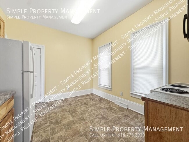 Building Photo - 615 Mc Reynolds Ave NW