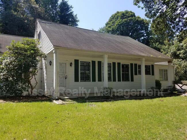 Building Photo - 2033 Decatur Hwy