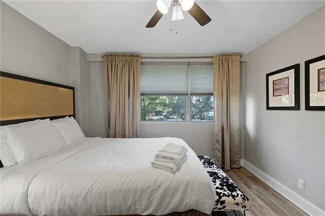 Building Photo - 3645 Peachtree Rd NE