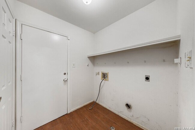 Building Photo - 1207 Canyon Parke Dr