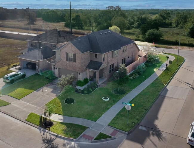 Building Photo - 32927 Silver Mdw Wy