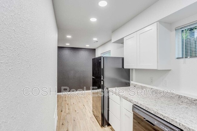 Building Photo - 307 S Seneca St