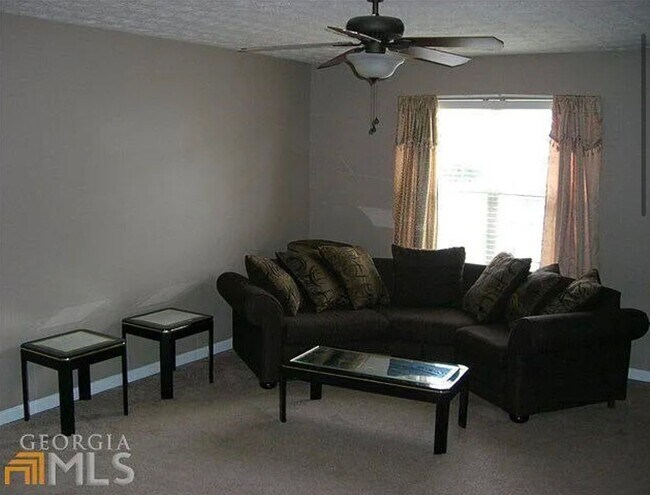 Building Photo - Charming 2BR House in Stonecrest
