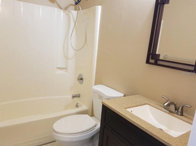 Building Photo - 3546 Acorn St