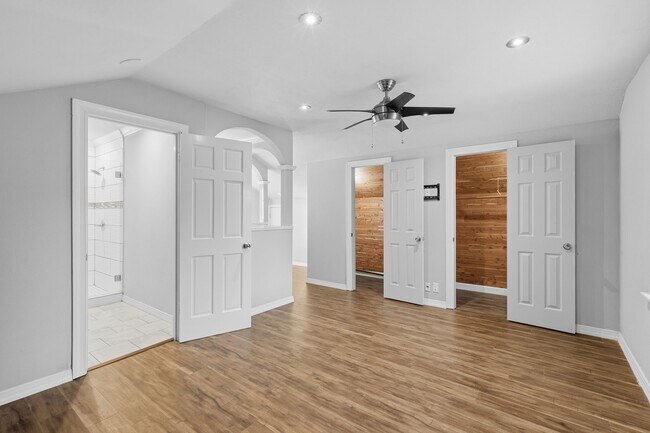 Building Photo - 3338 Prospect St