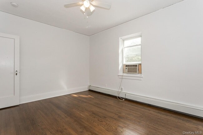 Building Photo - 43 New Hyde Park Rd