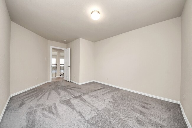 Building Photo - 21254 Lucknow Ln