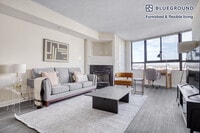 Building Photo - 901 15th St S