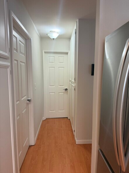 Building Photo - 714 Duncanville Ct