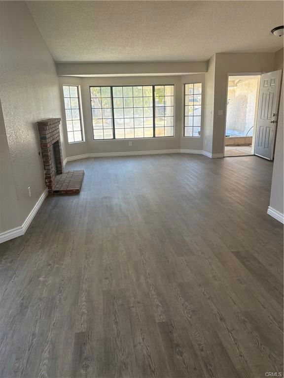 Building Photo - 37543 Royal Ct