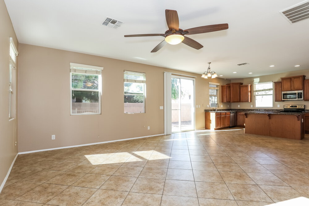 Building Photo - 2044 S Heron Ln