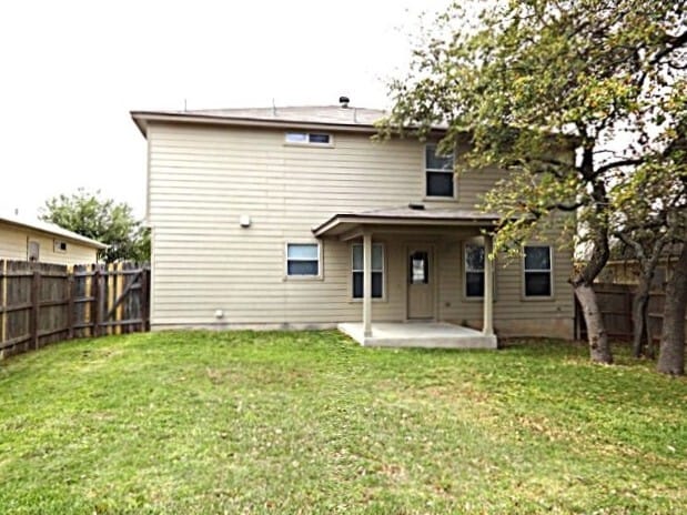 Building Photo - 922 Magnolia Hl