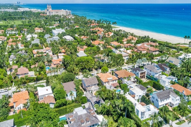 Building Photo - 142 Seabreeze Ave