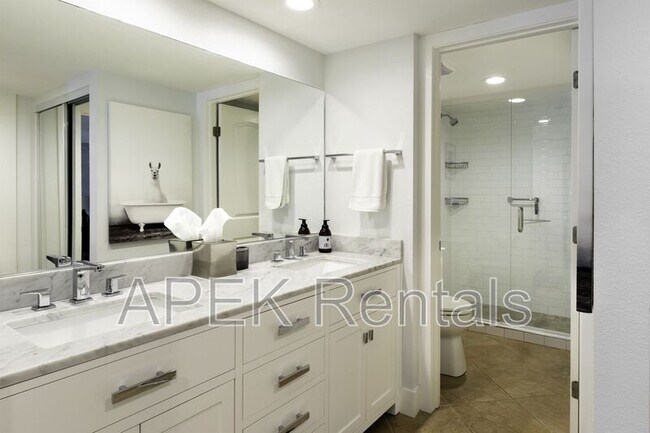 Building Photo - 1050 Ramon Rd