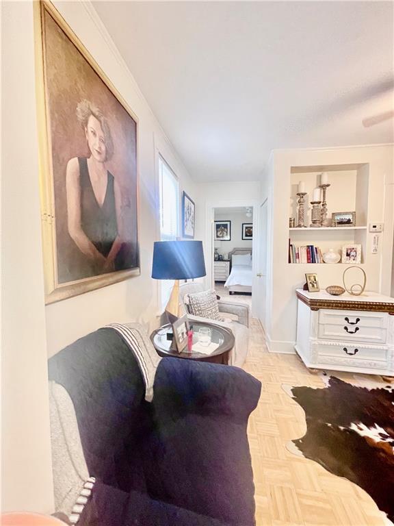 Building Photo - 5-7 Whitwell Ave