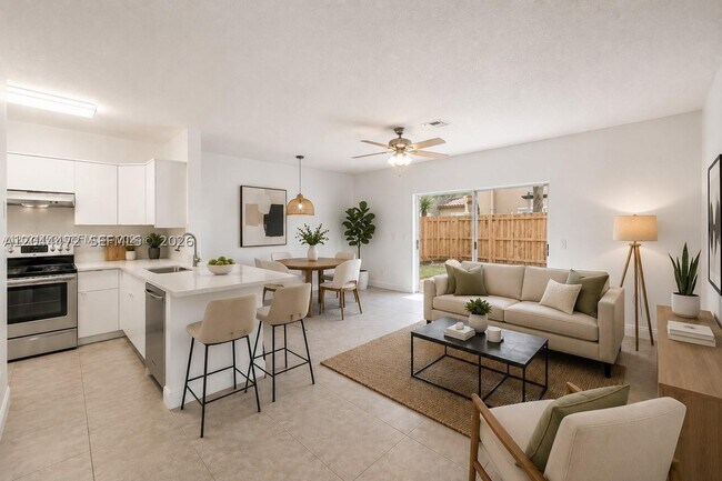 Building Photo - 16035 Emerald Cove Rd