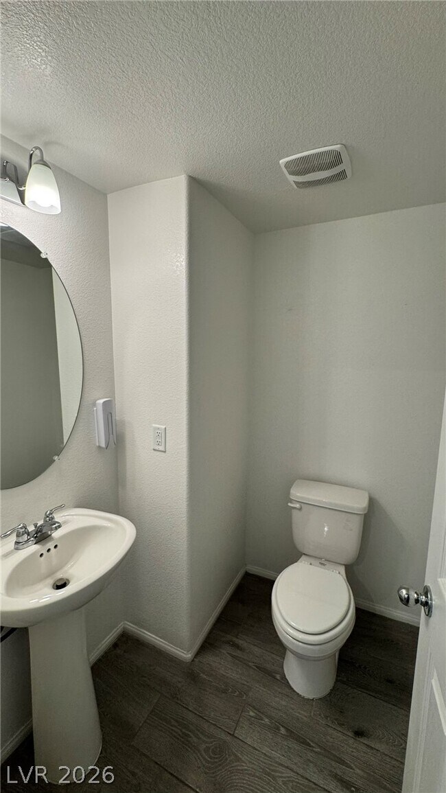 Building Photo - 10563 Sariah Skye Ave