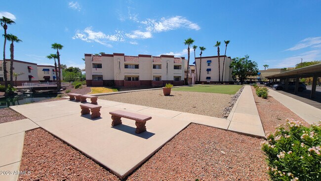 Building Photo - 12123 W Bell Rd