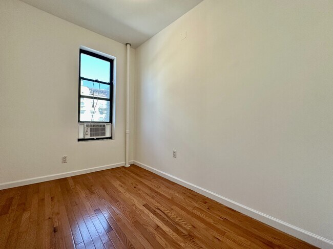 Building Photo - 1270 First Avenue