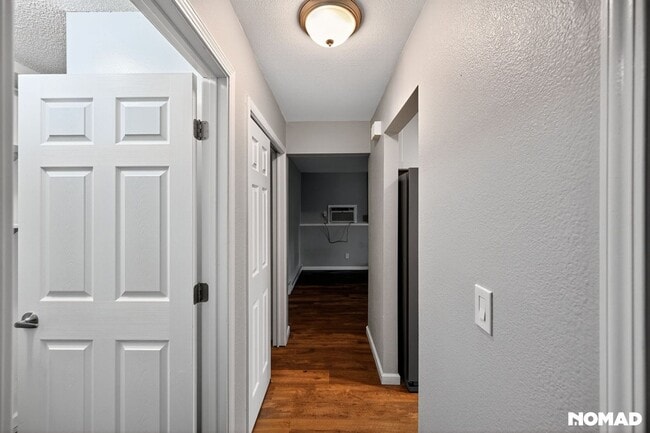 Building Photo - 17403 E Mansfield Ave