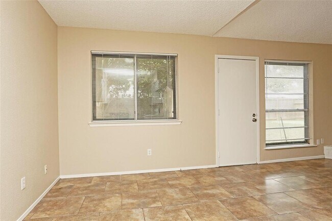 Building Photo - 22518 John Rolfe Ln