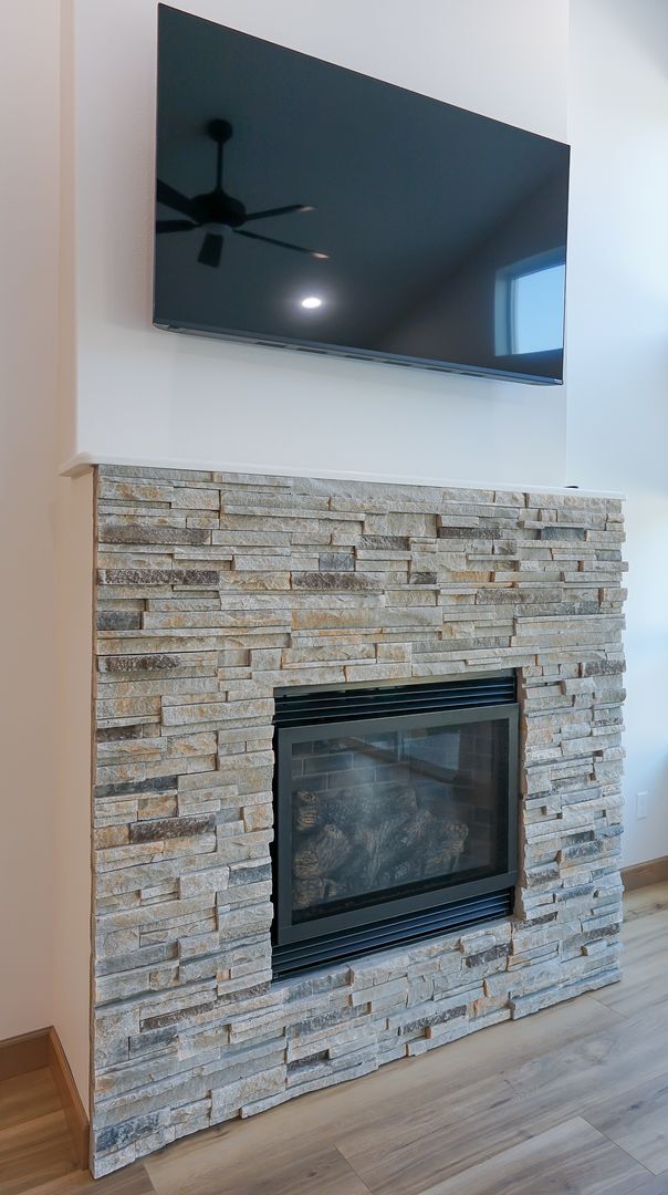 Building Photo - Just completed 2 Bedroom 2 Bath in Coeur d...