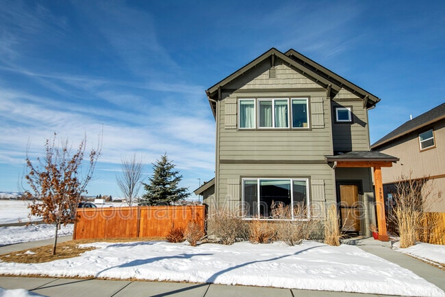 Building Photo - 393 Water Lily Dr