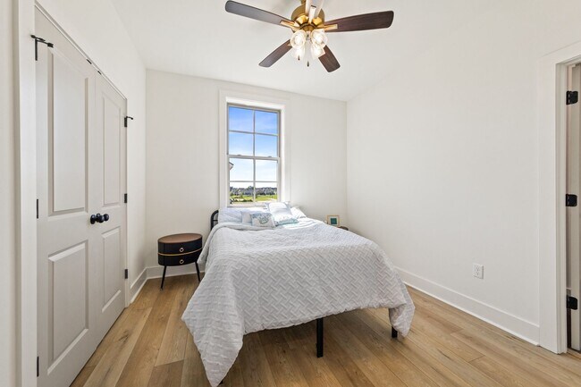 Building Photo - FORE RENT IN WEST VILLAGE!