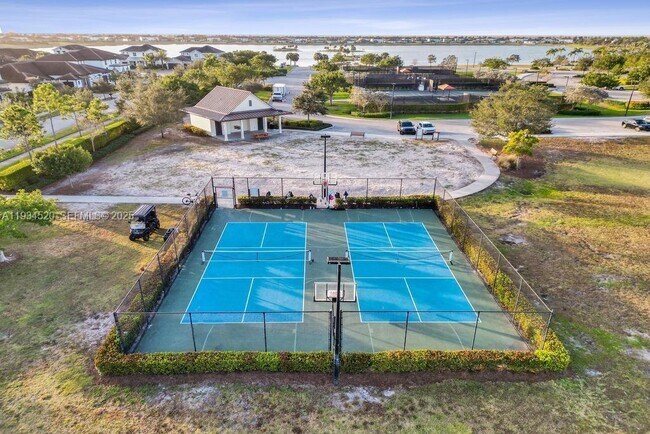 Building Photo - 19594 Broad Shore Walk