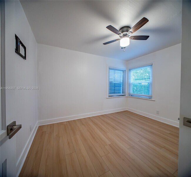 Building Photo - 1500 NW 3rd Ave