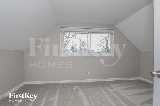 Building Photo - 3976 Richard Ave