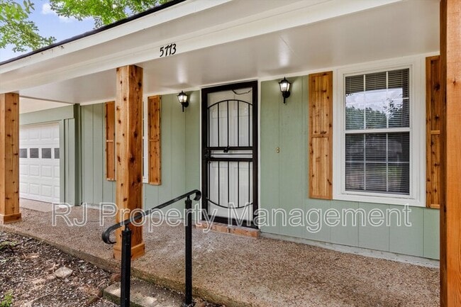 Building Photo - 5773 Redbud Cove
