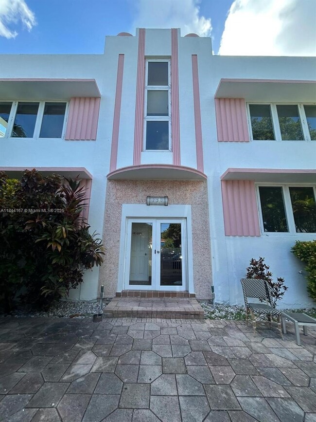 Primary Photo - 750 Jefferson Ave