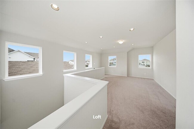 Building Photo - 123 White Dunes Dr