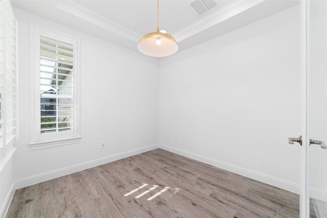 Building Photo - 14435 Gdn Grv Ct