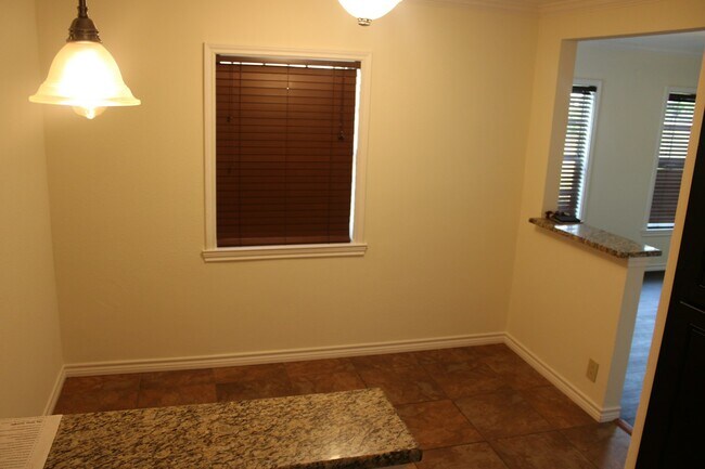 Building Photo - 1237 Centerville Rd
