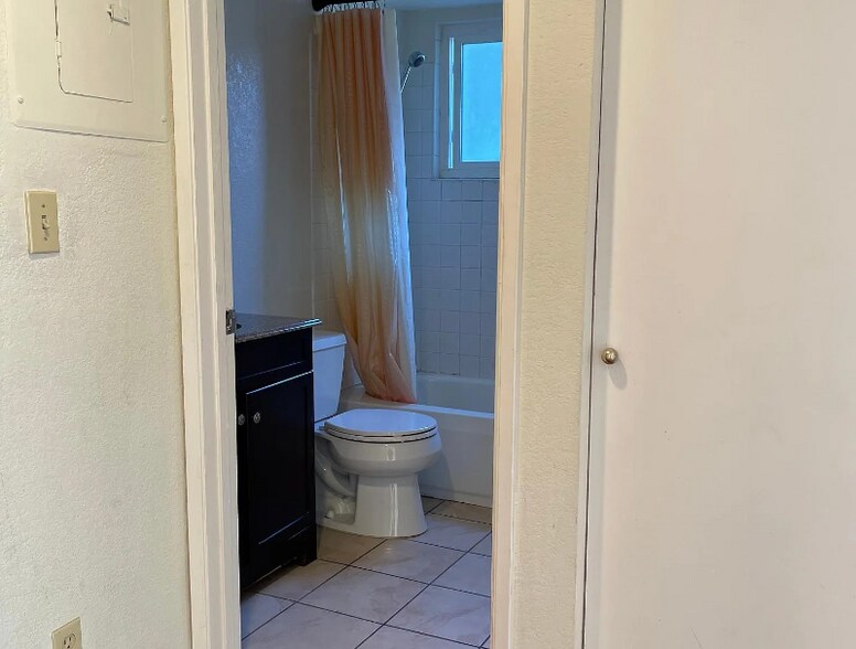 Building Photo - 4631 Rothbury Common