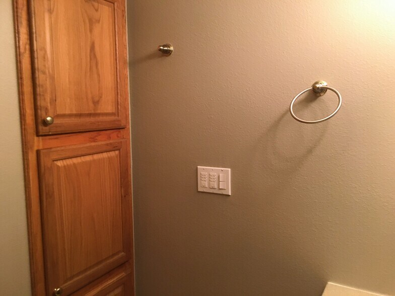 Building Photo - 3715 70th Ave NW