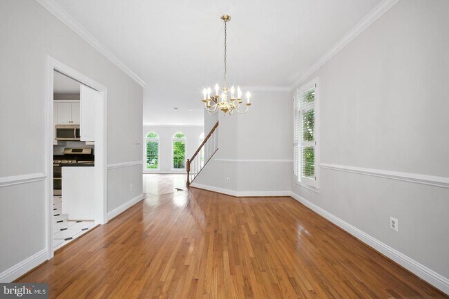 Building Photo - 10189 Castlewood Ln
