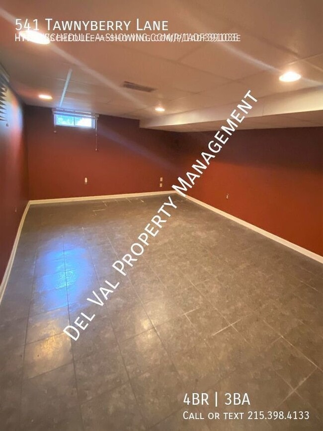 Building Photo - 541 Tawnyberry Ln