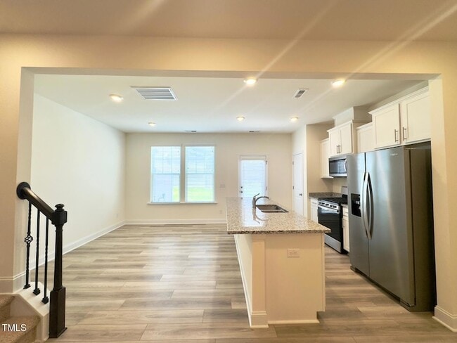 Building Photo - 23 Bibury Wy