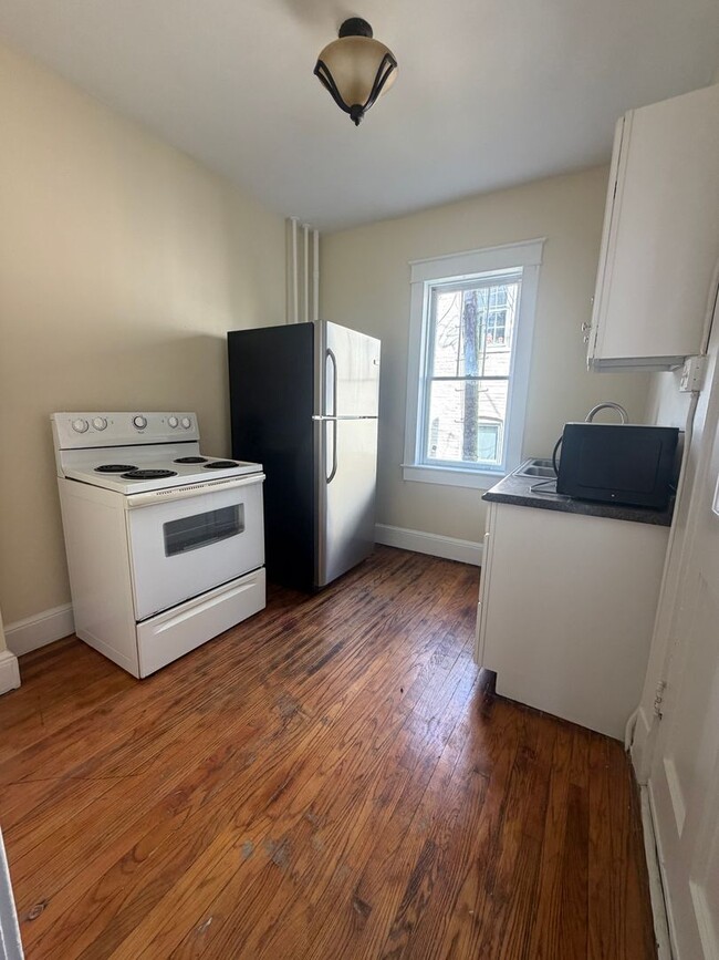 Building Photo - Beautiful brick two-story townhome