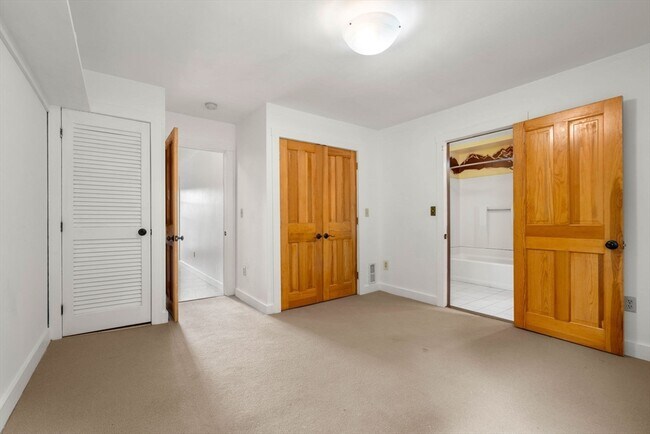 Building Photo - 35 Merrimac St
