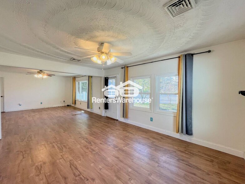 Building Photo - 1001 Bowden Ave