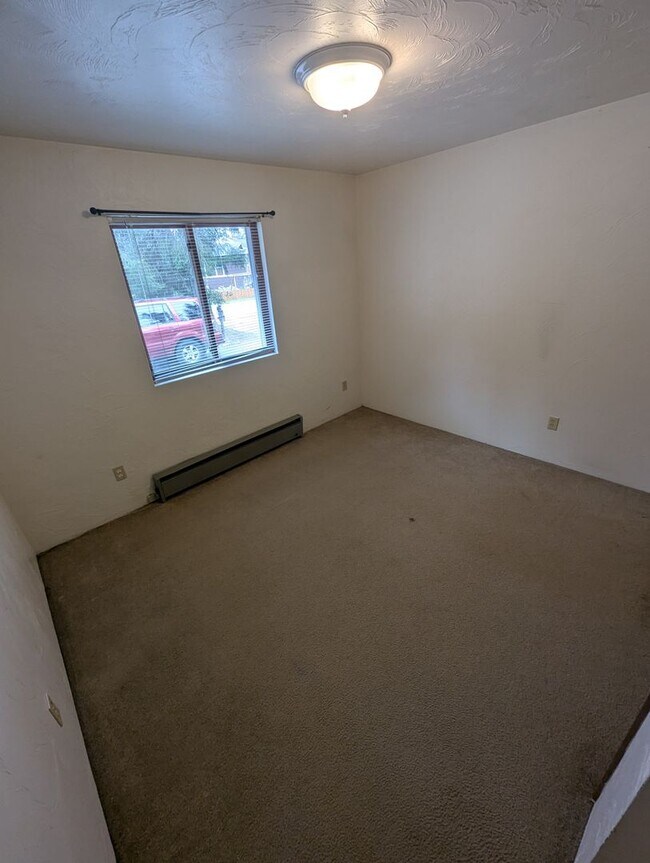 Building Photo - 136